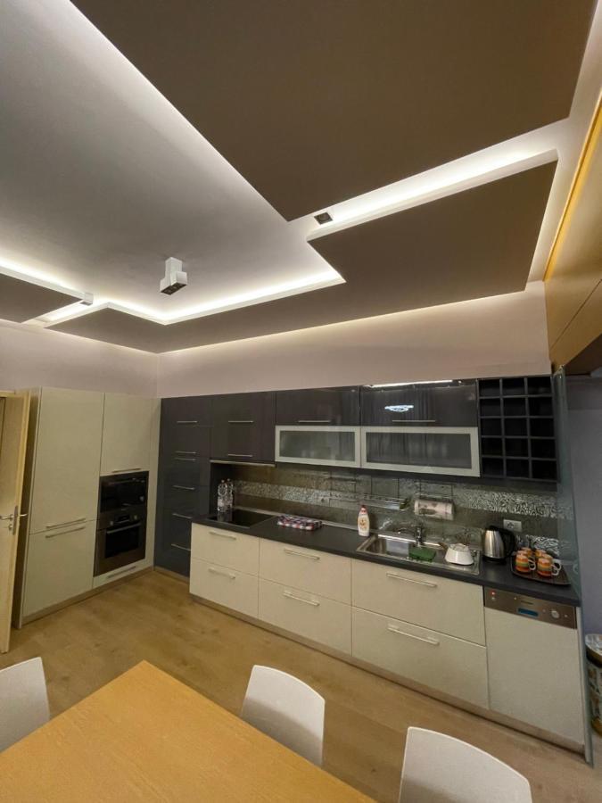 Lux Apartment Tirana Exterior photo